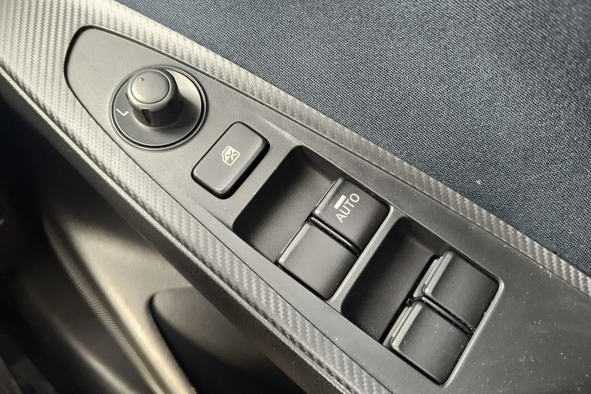 2015 Mazda 2 Maxx DJ Series