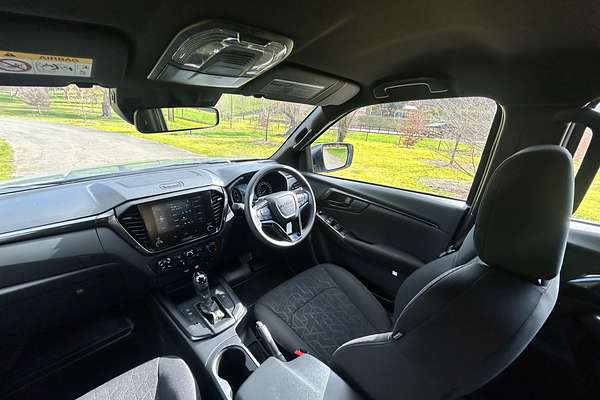 2025 Isuzu D-MAX X-RIDER 4X4
