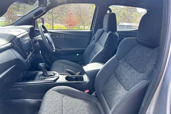 2025 Isuzu D-MAX X-RIDER 4X4