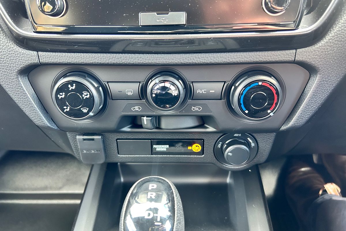2025 Isuzu D-MAX X-RIDER 4X4