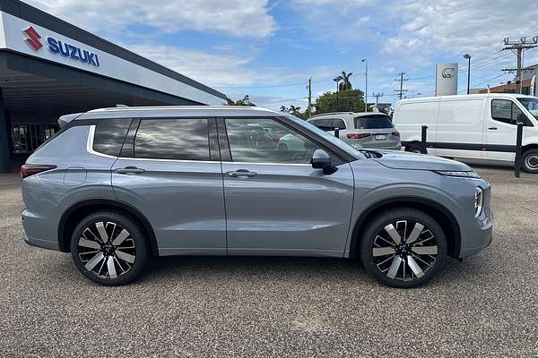 2025 Mitsubishi Outlander Exceed ZM