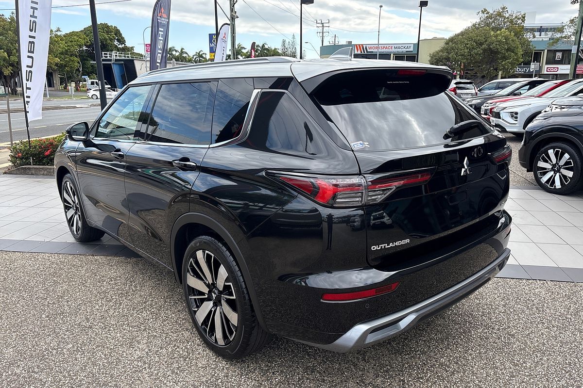 2025 Mitsubishi Outlander Exceed Tourer ZM