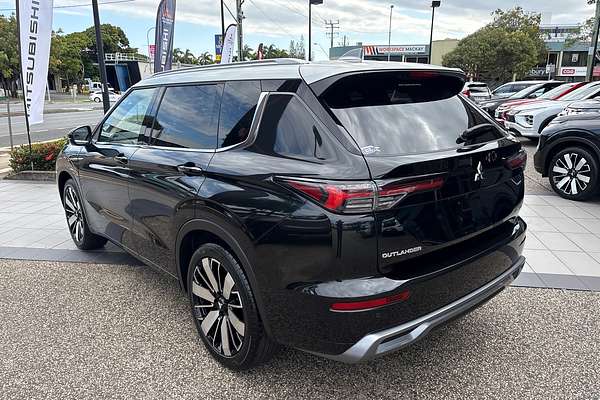 2025 Mitsubishi Outlander Exceed Tourer ZM