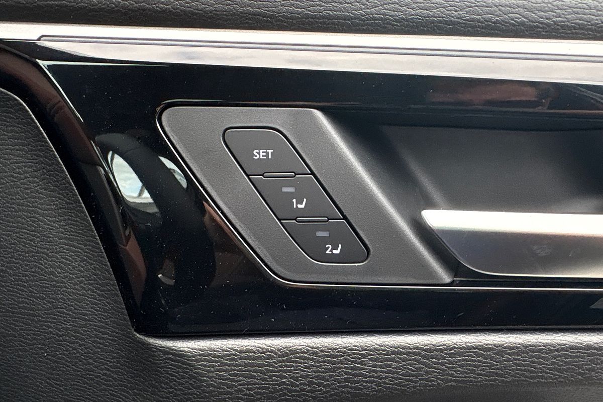 2025 Mitsubishi Outlander Exceed Tourer ZM