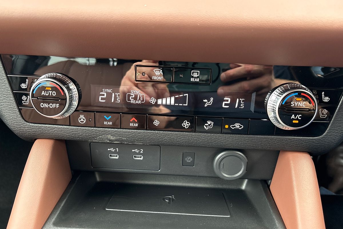 2025 Mitsubishi Outlander Exceed Tourer ZM