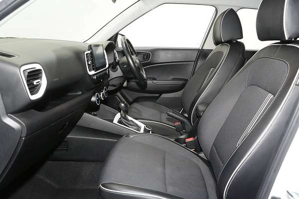 2021 Hyundai Venue Active QX.V3
