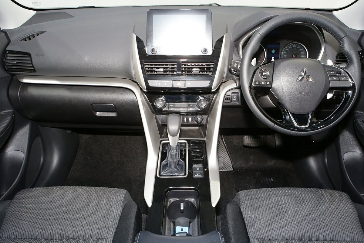 2024 Mitsubishi Eclipse Cross LS YB