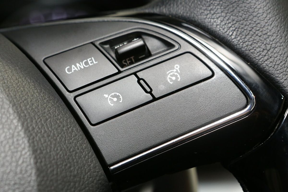 2024 Mitsubishi Eclipse Cross LS YB