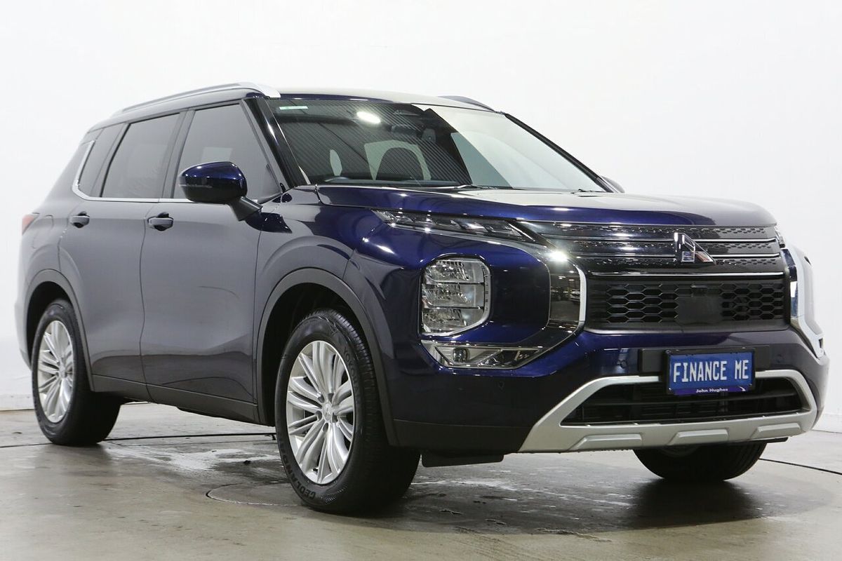 2024 Mitsubishi Outlander LS ZM