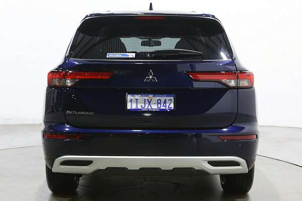 2024 Mitsubishi Outlander LS ZM