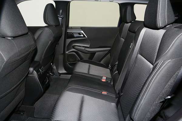 2024 Mitsubishi Outlander LS ZM