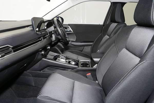2024 Mitsubishi Outlander LS ZM