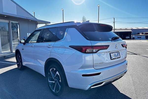 2024 Mitsubishi Outlander PHEV Exceed ZM