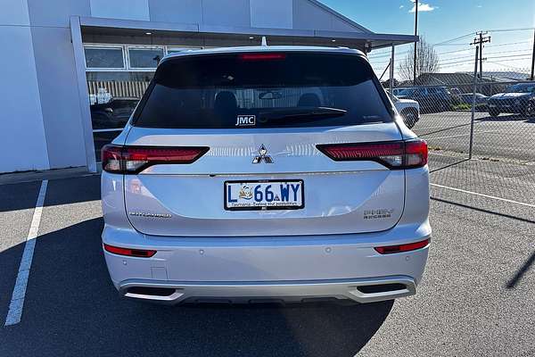 2024 Mitsubishi Outlander PHEV Exceed ZM