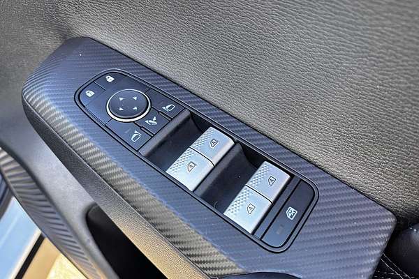 2024 Mitsubishi Outlander PHEV Exceed ZM