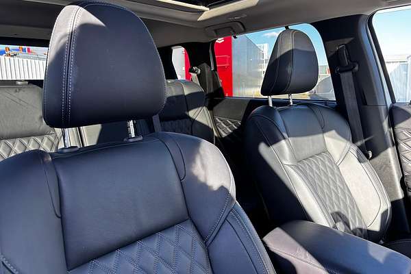 2024 Mitsubishi Outlander PHEV Exceed ZM
