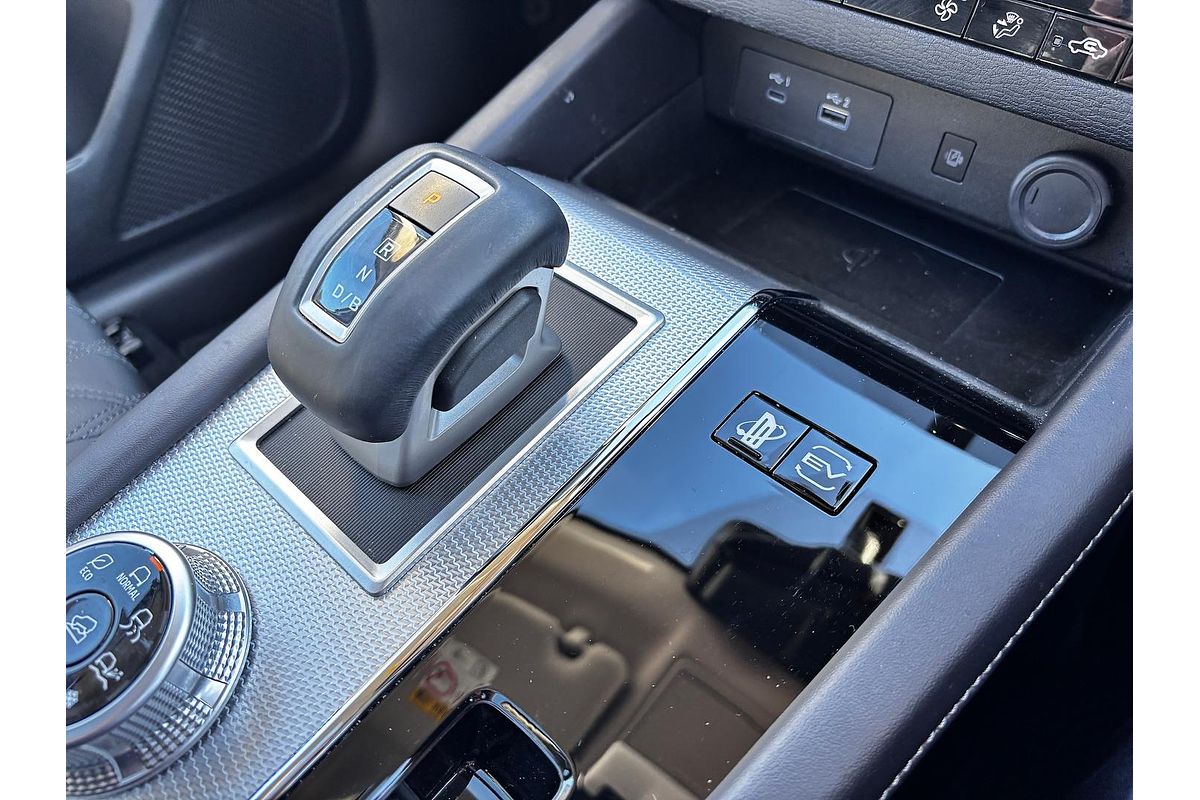2024 Mitsubishi Outlander PHEV Exceed ZM