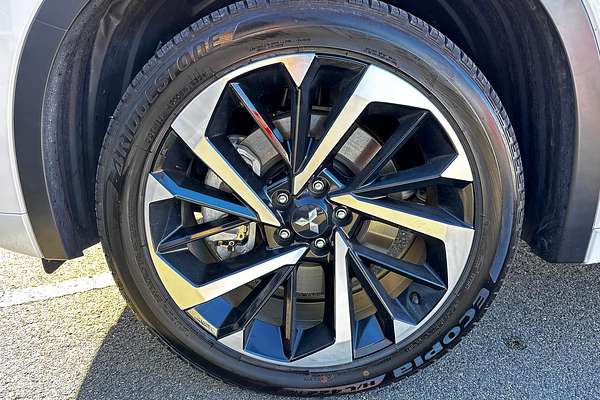 2024 Mitsubishi Outlander PHEV Exceed ZM