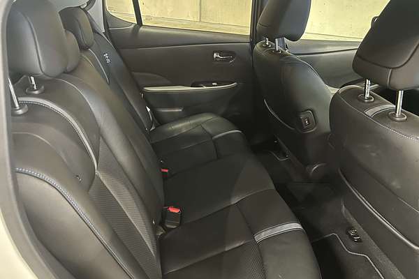 2021 Nissan LEAF e+ ZE1