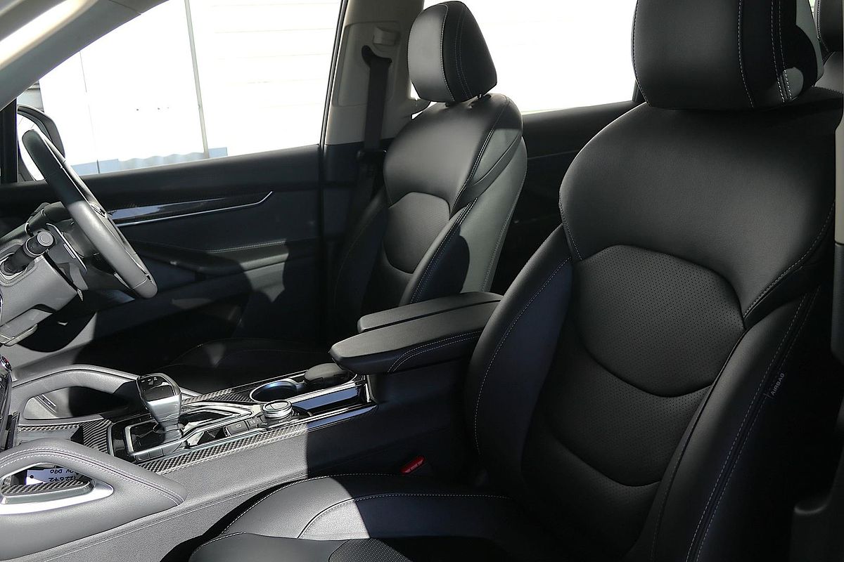 2024 LDV D90 Executive SV9A