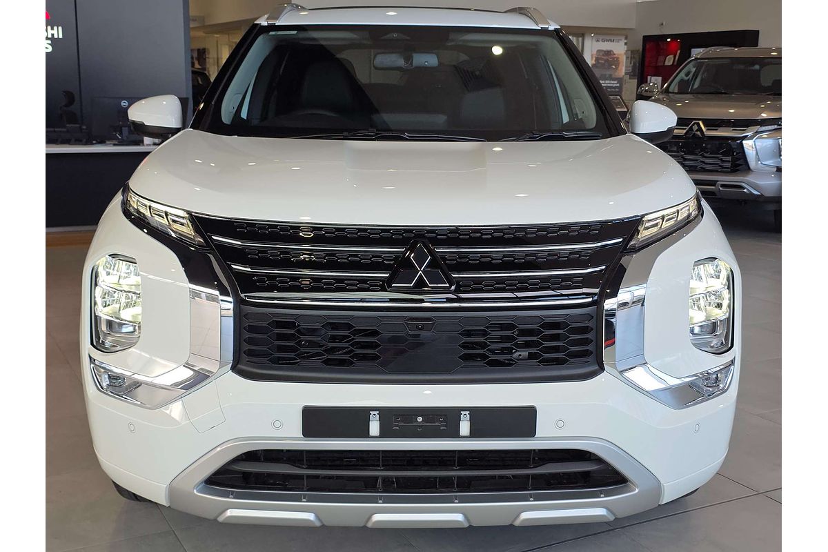 2025 Mitsubishi Outlander PHEV Exceed ZM