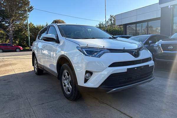 2017 Toyota RAV4 GX ASA44R