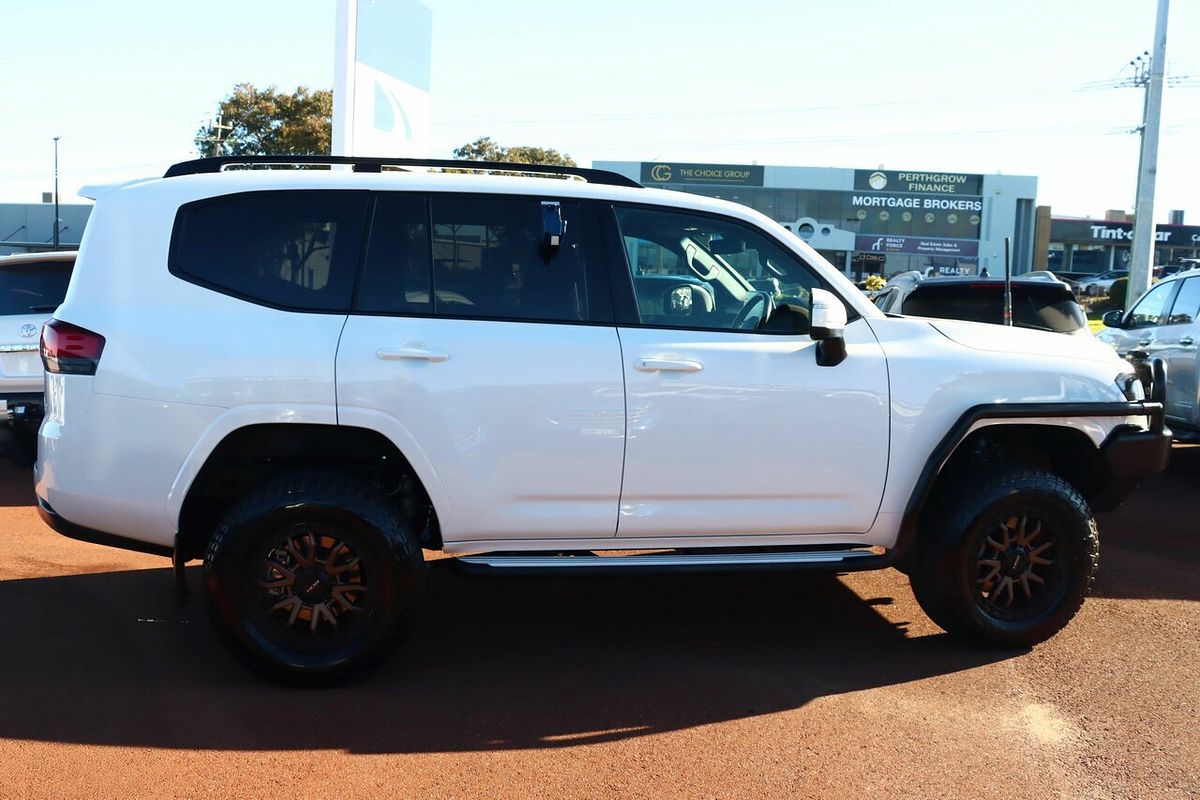 2023 Toyota Landcruiser GXL FJA300R