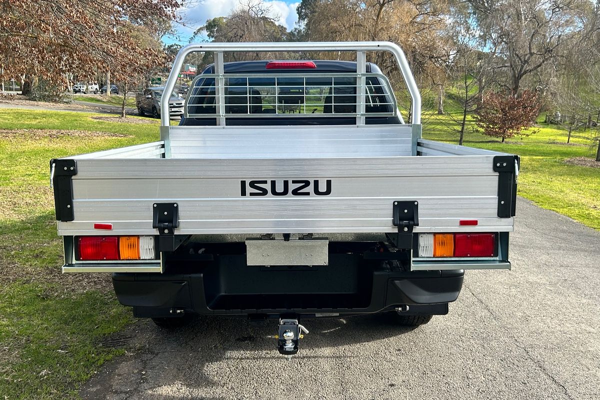 2025 Isuzu D-MAX SX 4X4
