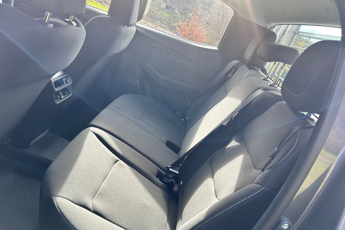 2025 Isuzu D-MAX SX 4X4