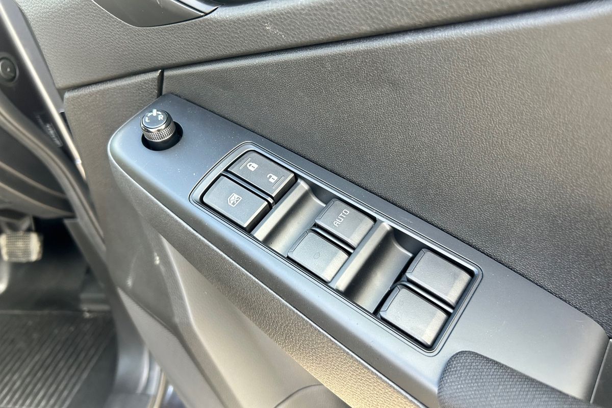 2025 Isuzu D-MAX SX 4X4
