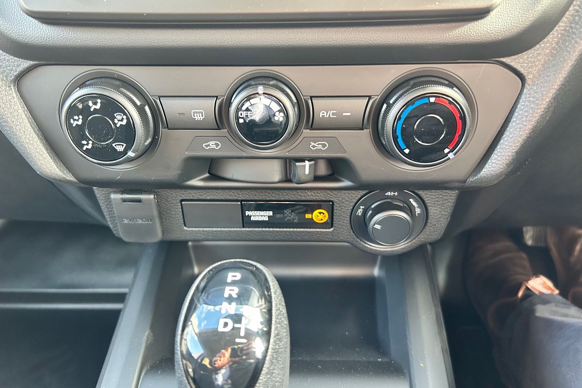 2025 Isuzu D-MAX SX 4X4