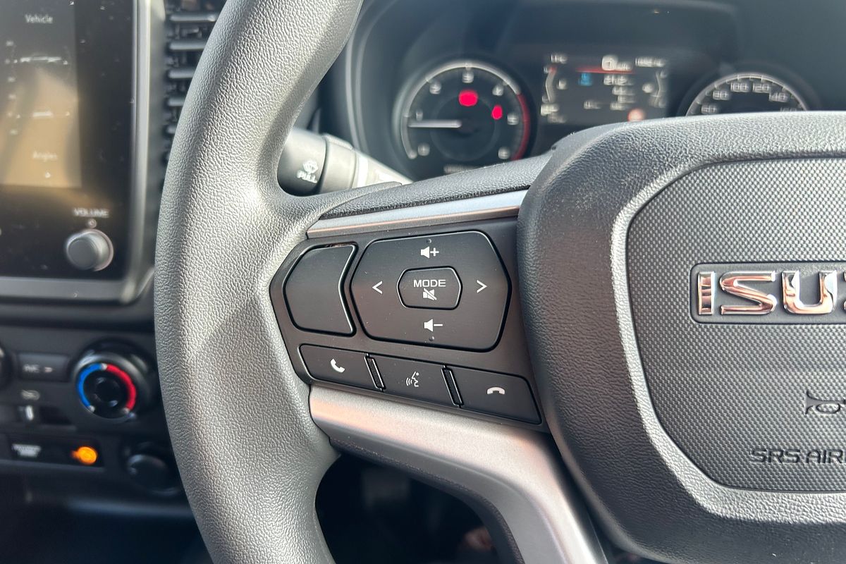 2025 Isuzu D-MAX SX 4X4