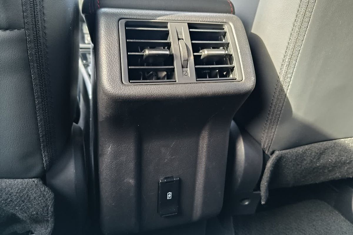 2020 Mitsubishi Outlander Black Edition ZL