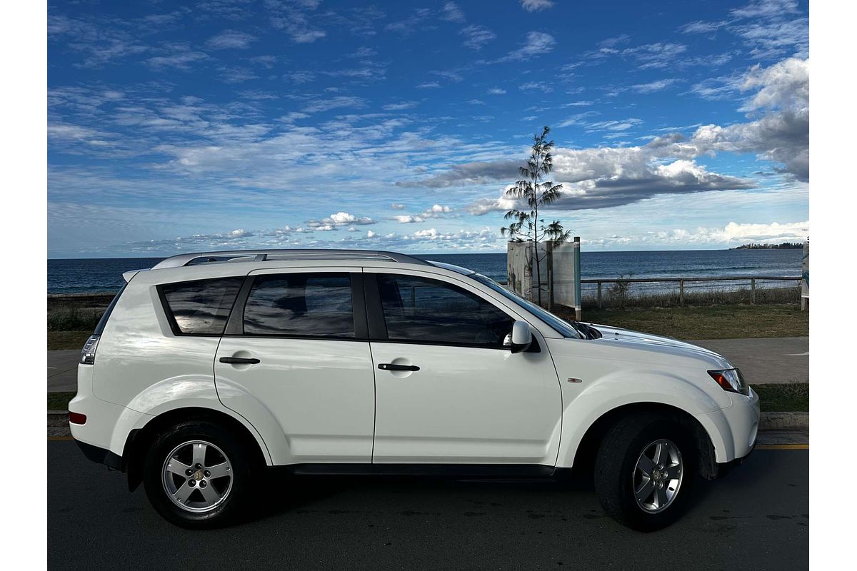 2009 Mitsubishi Outlander LS ZG