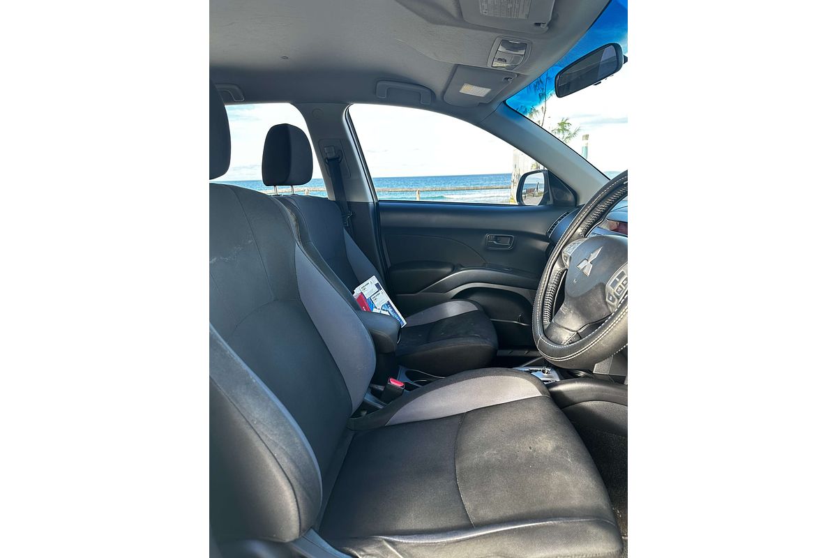 2009 Mitsubishi Outlander LS ZG