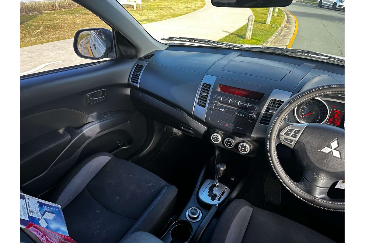 2009 Mitsubishi Outlander LS ZG