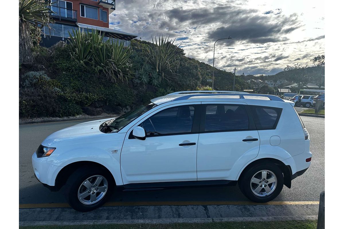 2009 Mitsubishi Outlander LS ZG