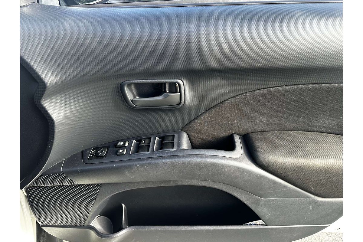 2009 Mitsubishi Outlander LS ZG