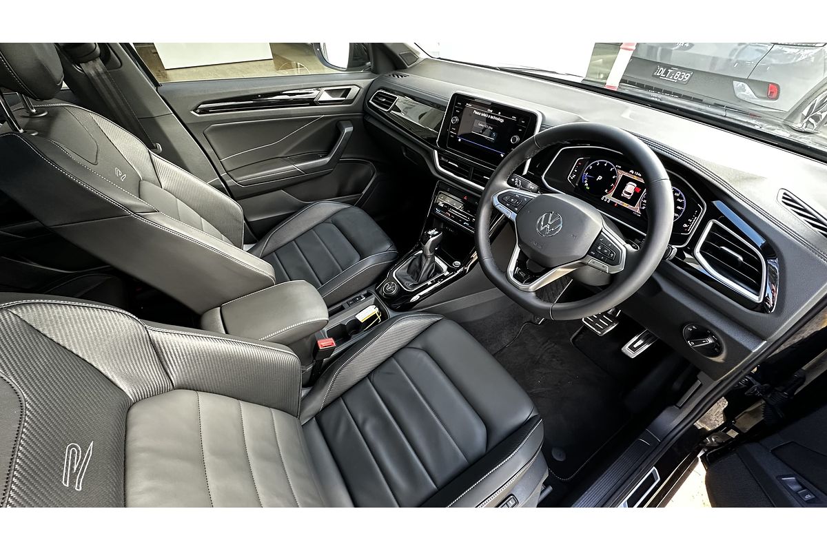 2024 Volkswagen T-Roc 140TSI R-Line D11
