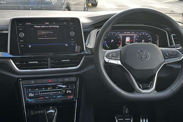 2024 Volkswagen T-Roc 140TSI R-Line D11