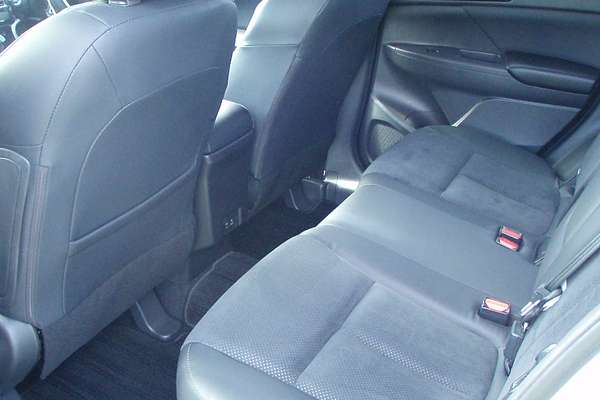 2024 Mitsubishi Eclipse Cross Black Edition YB