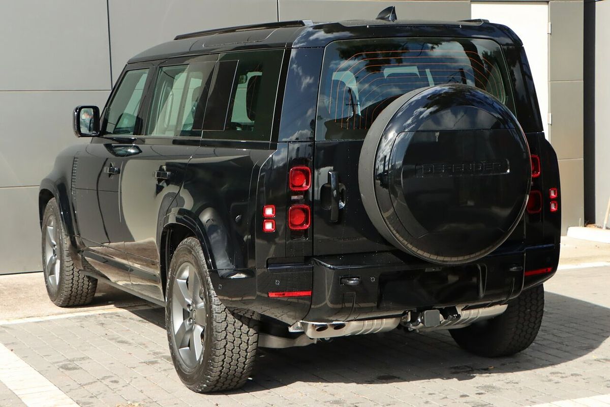 2025 Land Rover Defender 110 D350 X-Dynamic SE L663