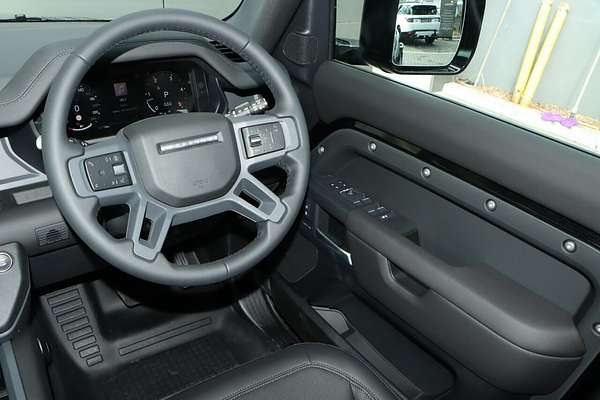 2025 Land Rover Defender 110 D350 X-Dynamic SE L663