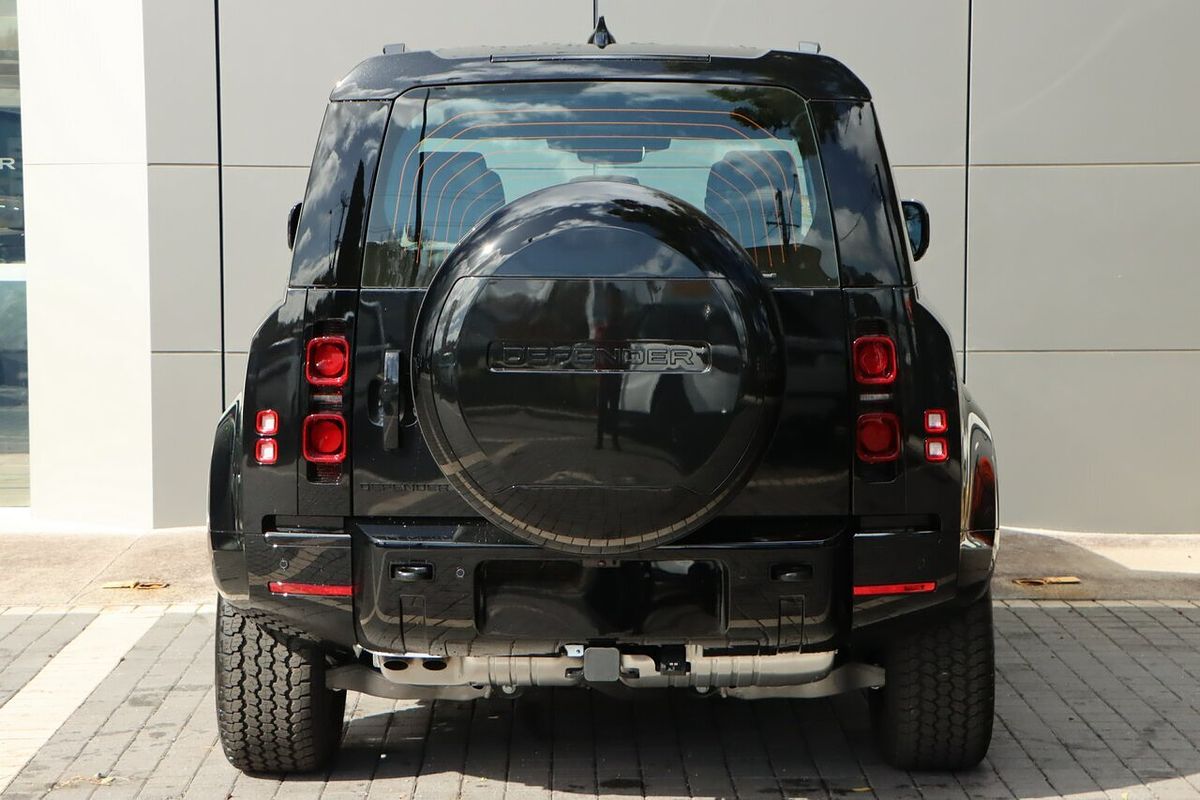 2025 Land Rover Defender 110 D350 X-Dynamic SE L663