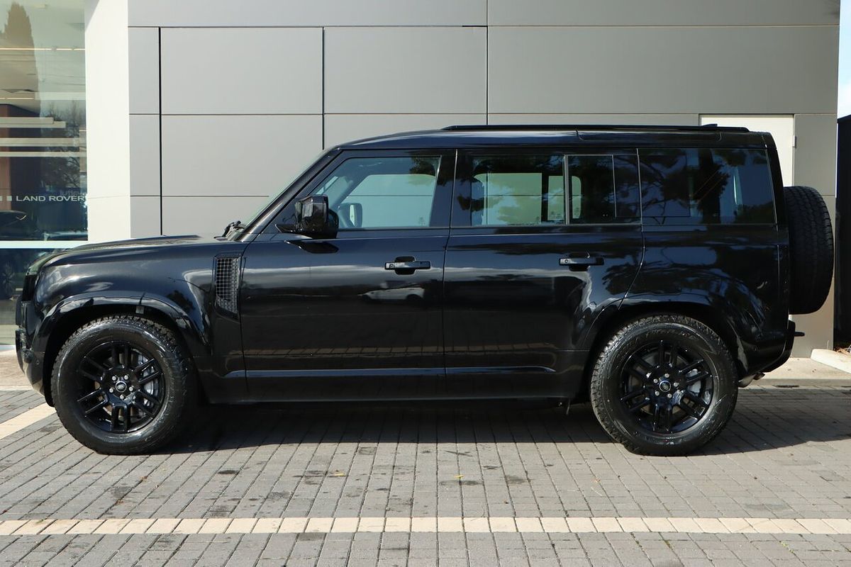 2025 Land Rover Defender 110 D350 X-Dynamic SE L663