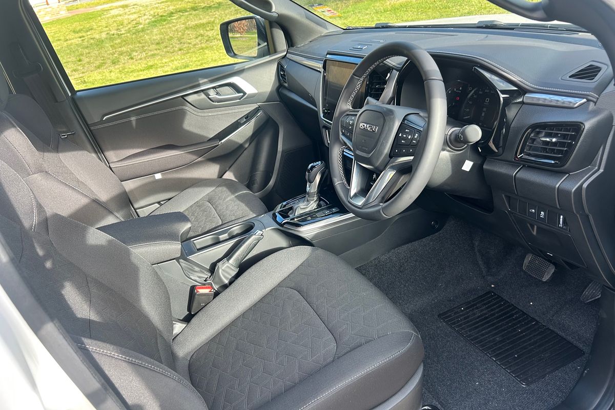 2025 Isuzu D-MAX LS-U 4X4