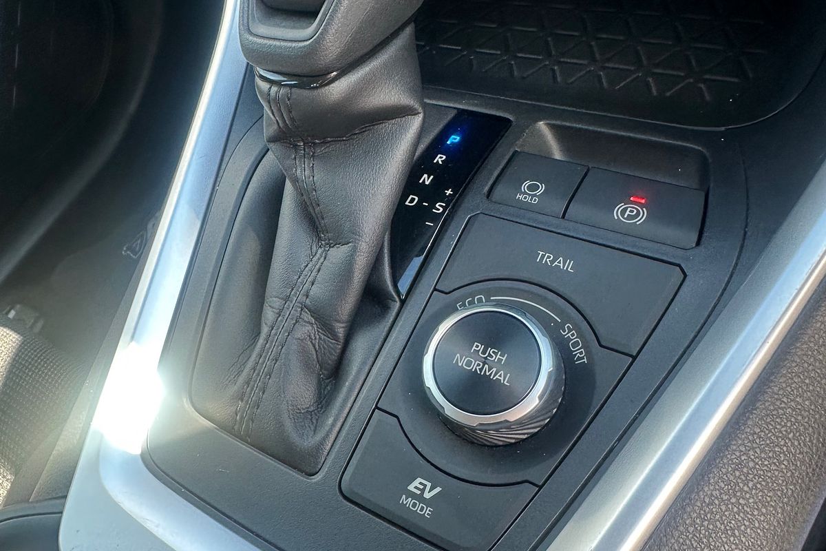 2021 Toyota RAV4 GX AXAH54R