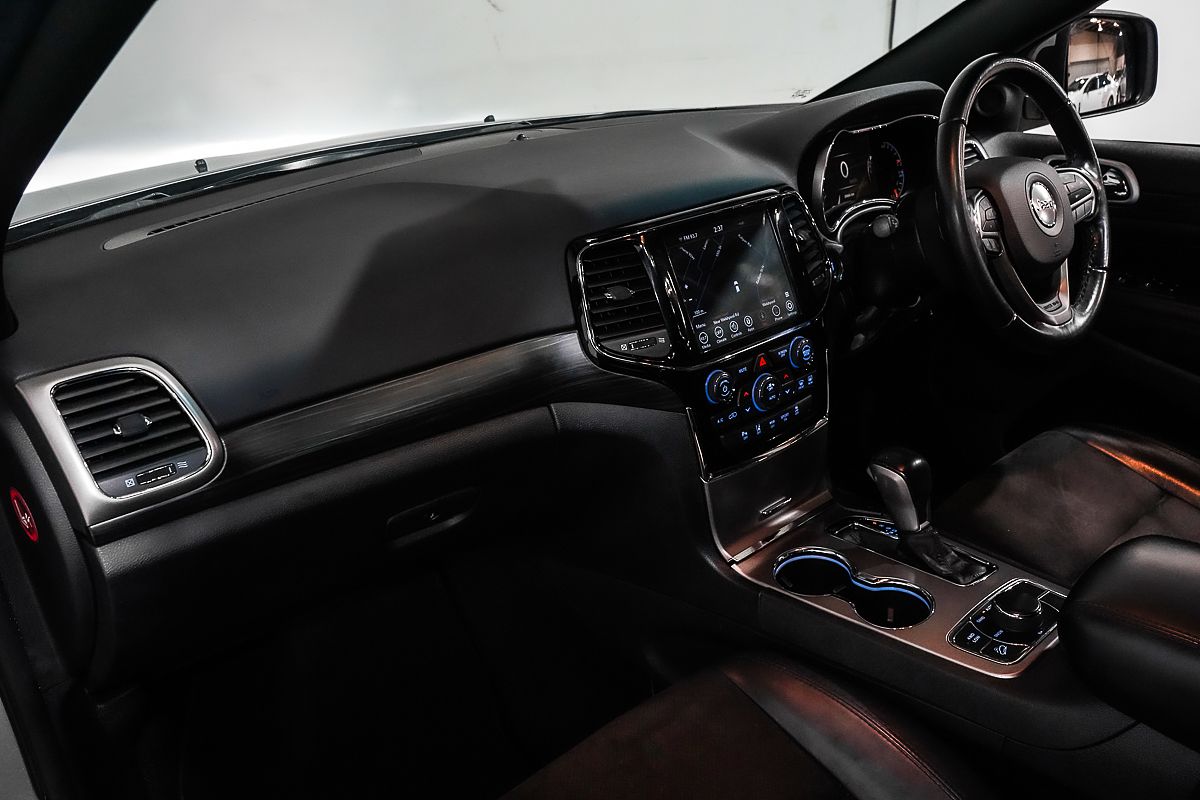 2020 Jeep Grand Cherokee Night Eagle WK