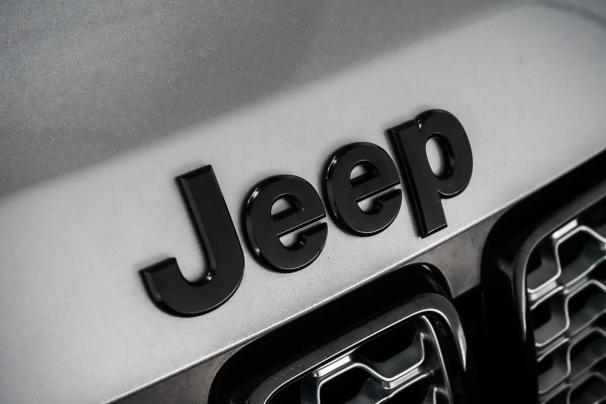 2020 Jeep Grand Cherokee Night Eagle WK