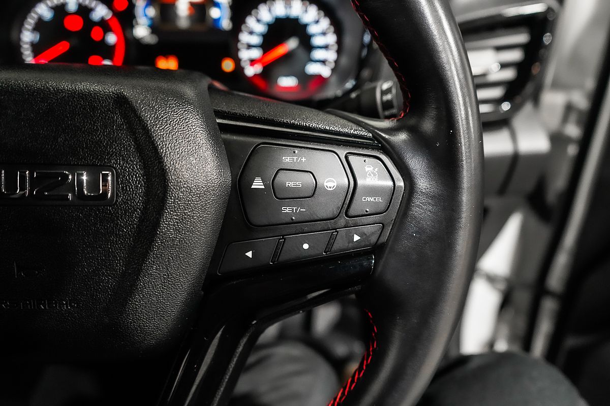 2022 Isuzu D-MAX X-TERRAIN 4X4